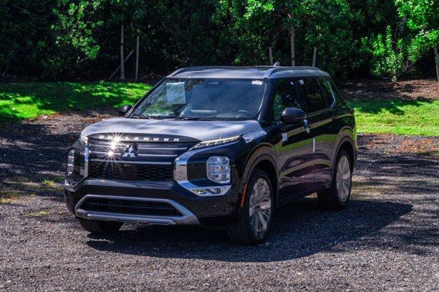 new 2025 Mitsubishi Outlander car, priced at $45,321