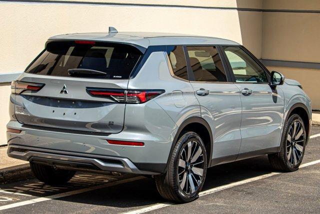 new 2026 Mitsubishi Outlander car, priced at $37,524