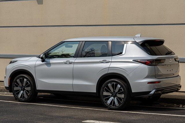 new 2026 Mitsubishi Outlander car, priced at $46,440