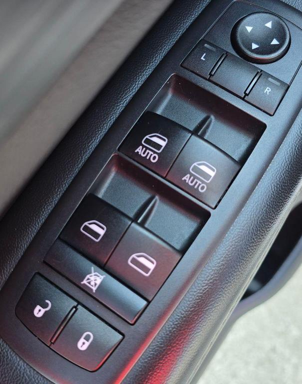 used 2019 Jeep Grand Cherokee car, priced at $16,800