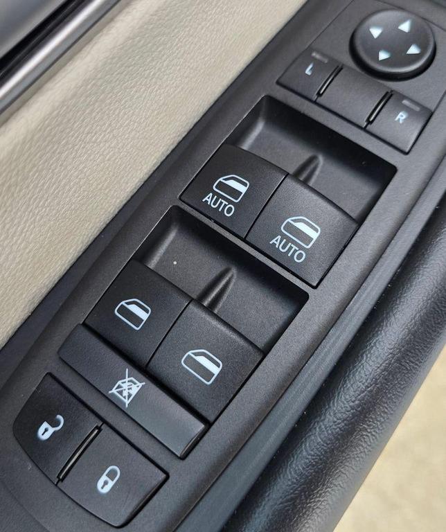 used 2024 Chrysler Pacifica car, priced at $26,800