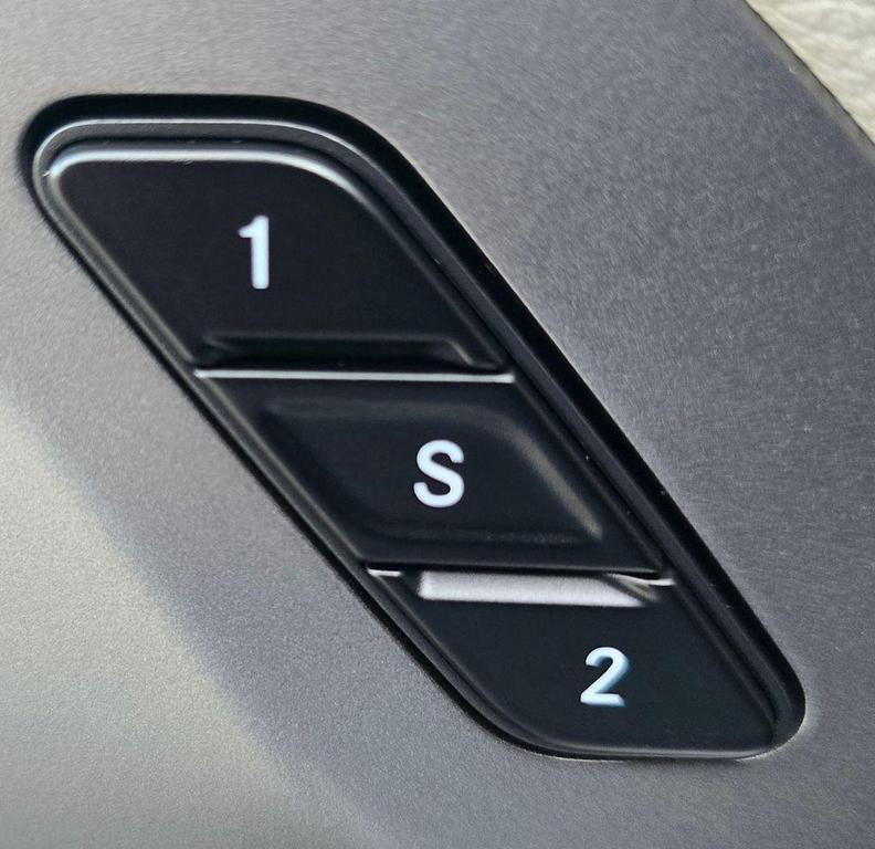 used 2024 Chrysler Pacifica car, priced at $26,800