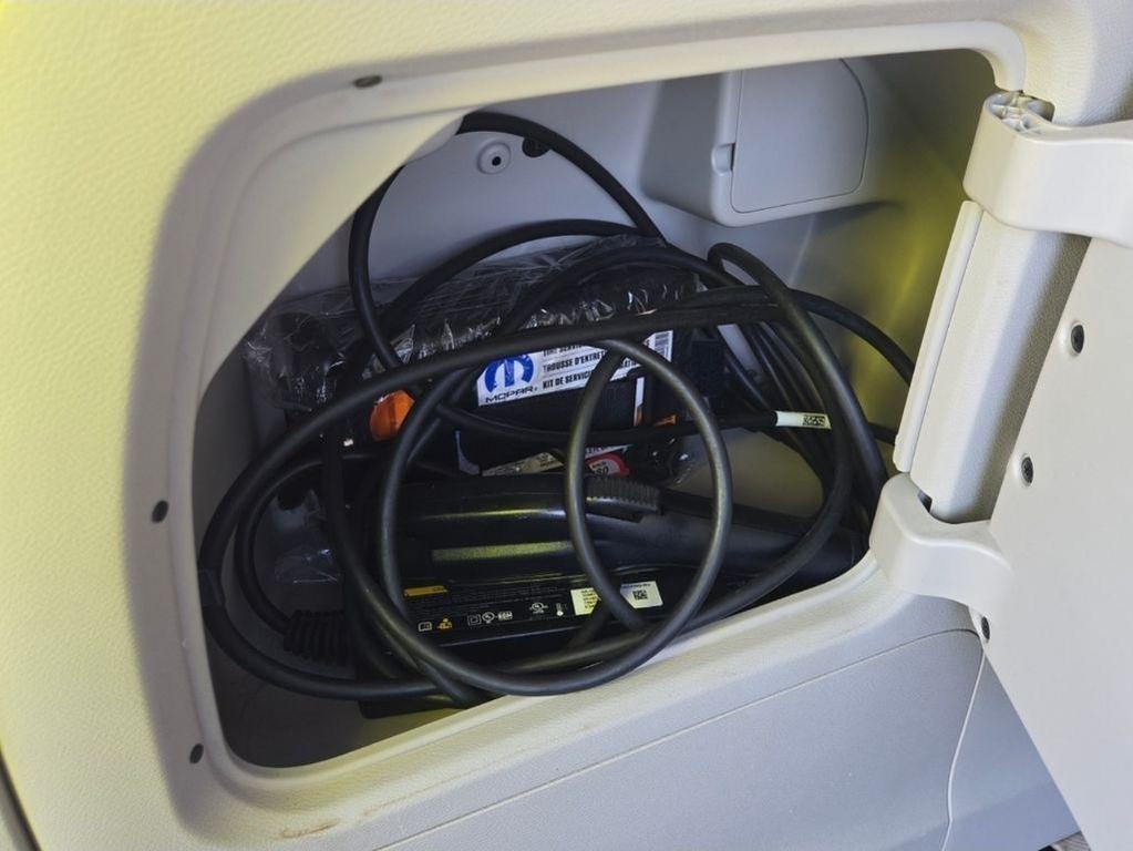 used 2023 Chrysler Pacifica Hybrid car, priced at $29,800