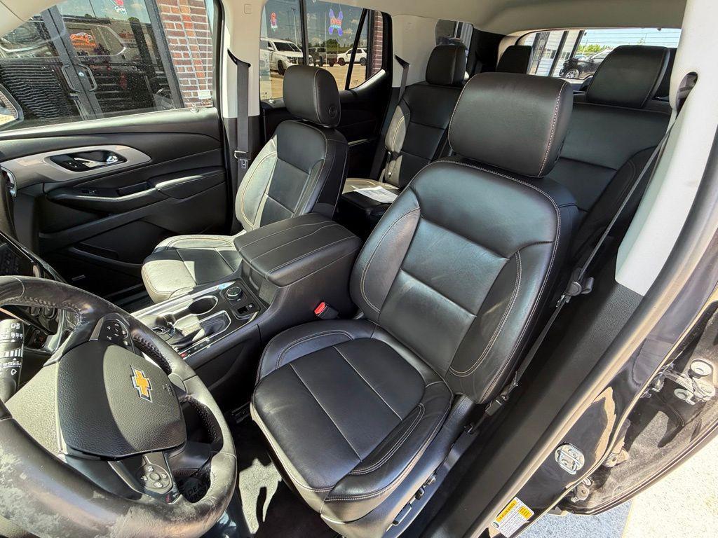 used 2021 Chevrolet Traverse car, priced at $19,700