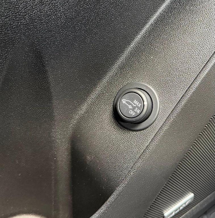 used 2022 Chevrolet Equinox car, priced at $20,800