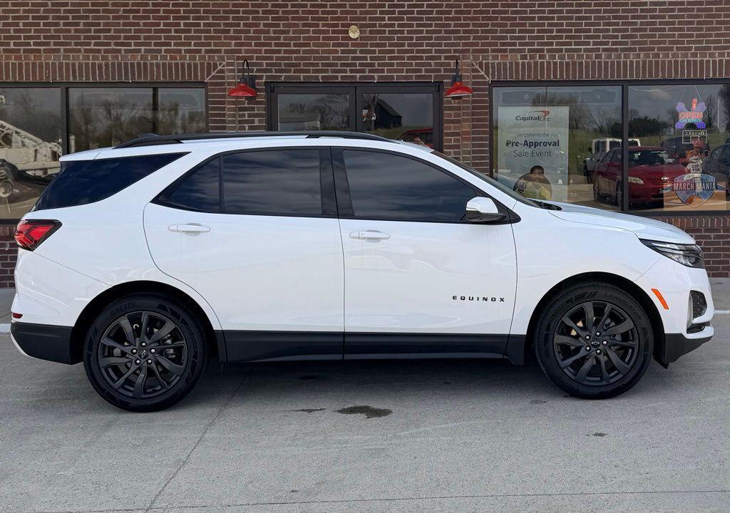 used 2022 Chevrolet Equinox car, priced at $20,800