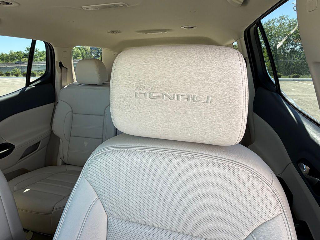 used 2023 GMC Acadia car, priced at $35,800