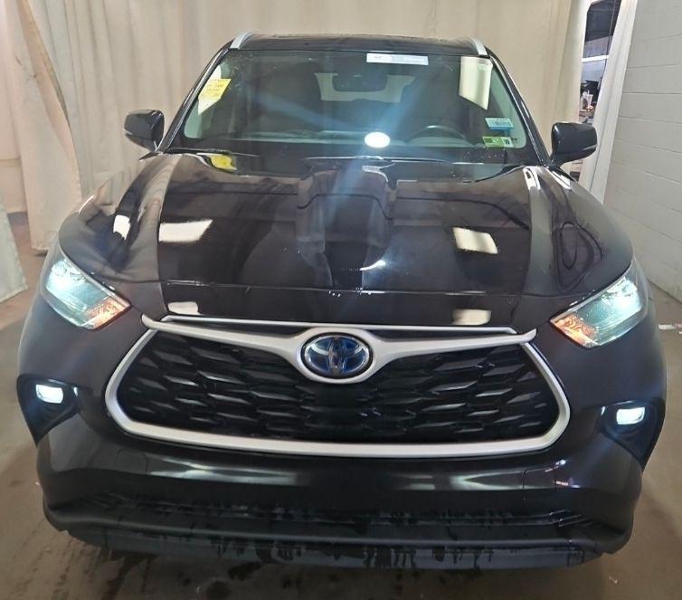 used 2022 Toyota Highlander Hybrid car, priced at $34,800