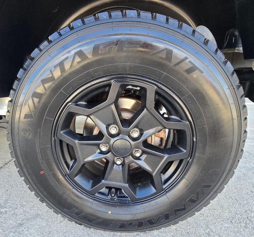 used 2015 Jeep Wrangler car, priced at $14,800