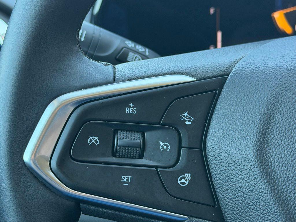 used 2025 Chevrolet Trax car, priced at $21,800