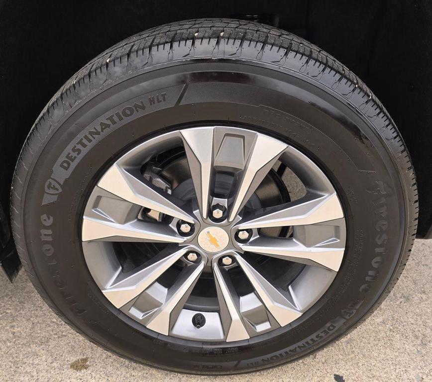 used 2025 Chevrolet Equinox car, priced at $24,300