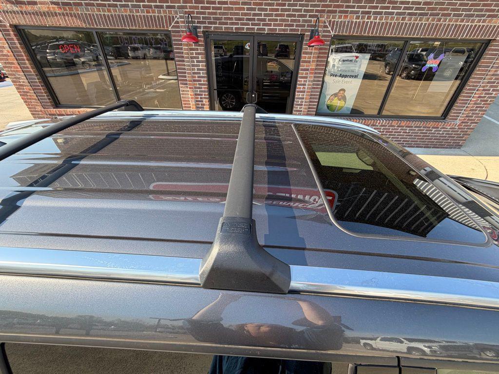 used 2021 Toyota Highlander Hybrid car, priced at $32,800