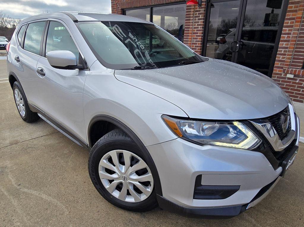 used 2019 Nissan Rogue car, priced at $13,300