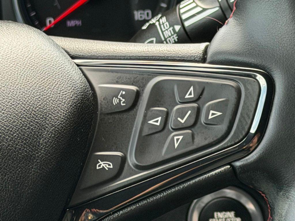 used 2023 Chevrolet Equinox car, priced at $27,800