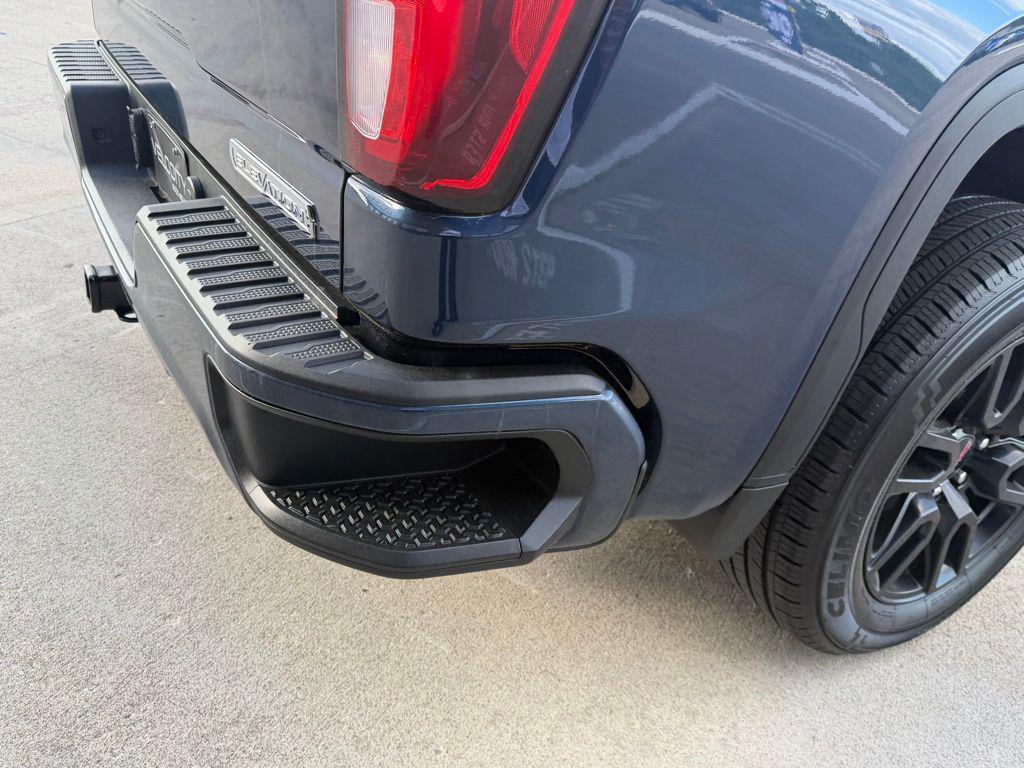 used 2021 GMC Sierra 1500 car, priced at $34,700