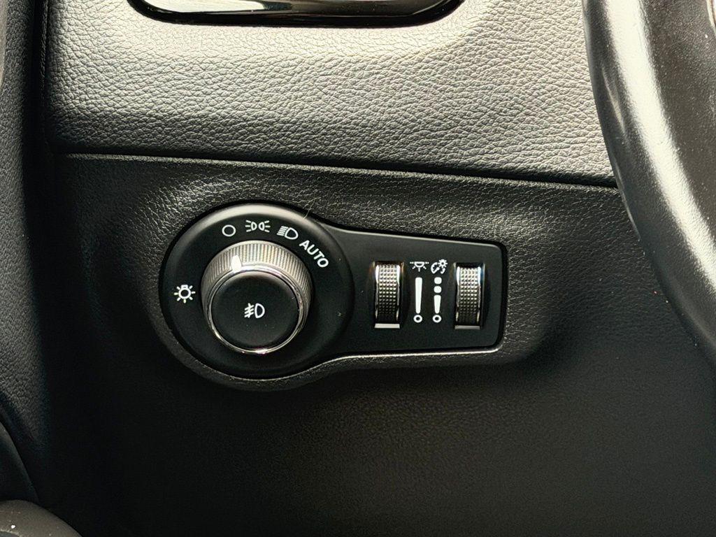 used 2021 Jeep Compass car, priced at $19,200