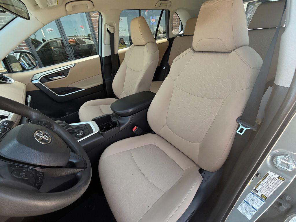 used 2022 Toyota RAV4 Hybrid car, priced at $27,600