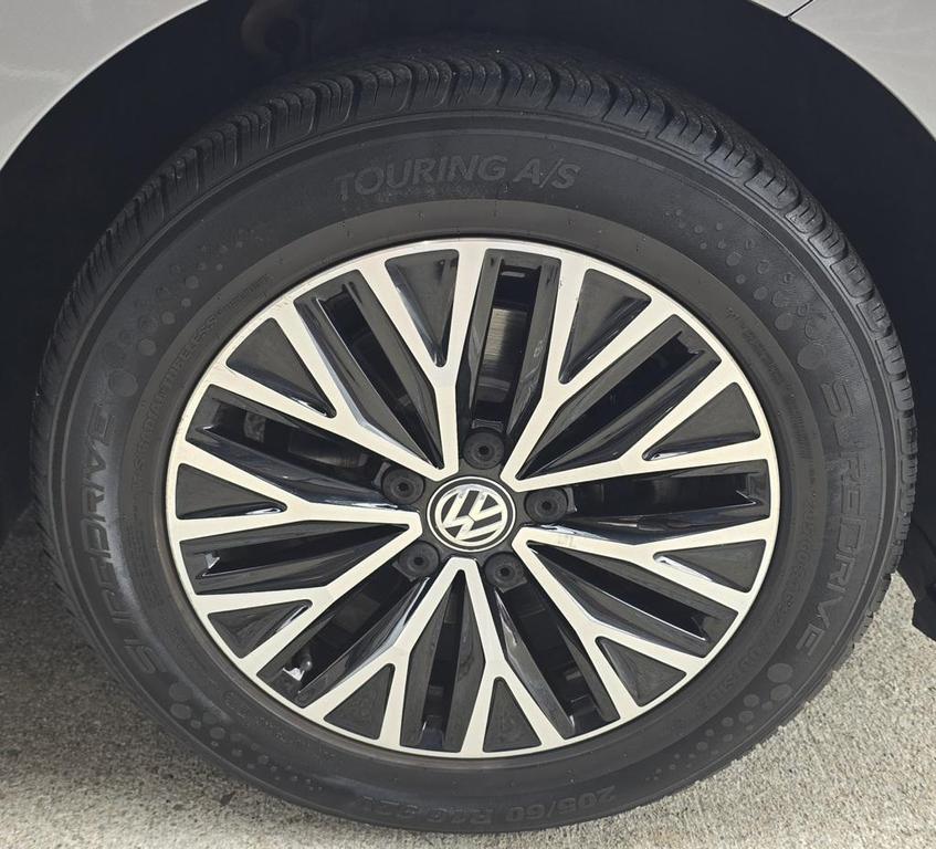 used 2021 Volkswagen Jetta car, priced at $14,800