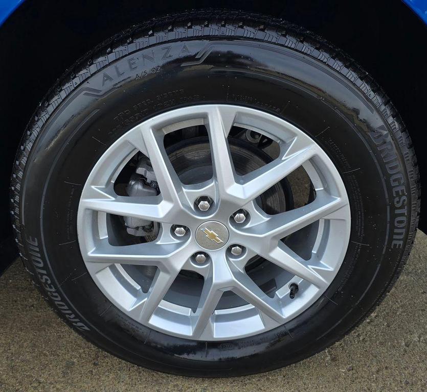 used 2024 Chevrolet Equinox car, priced at $24,800