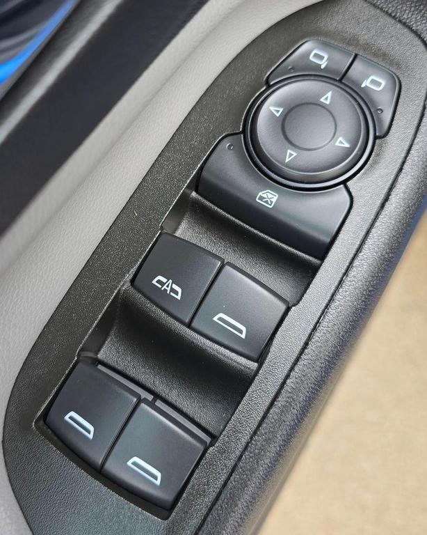 used 2024 Chevrolet Equinox car, priced at $24,800