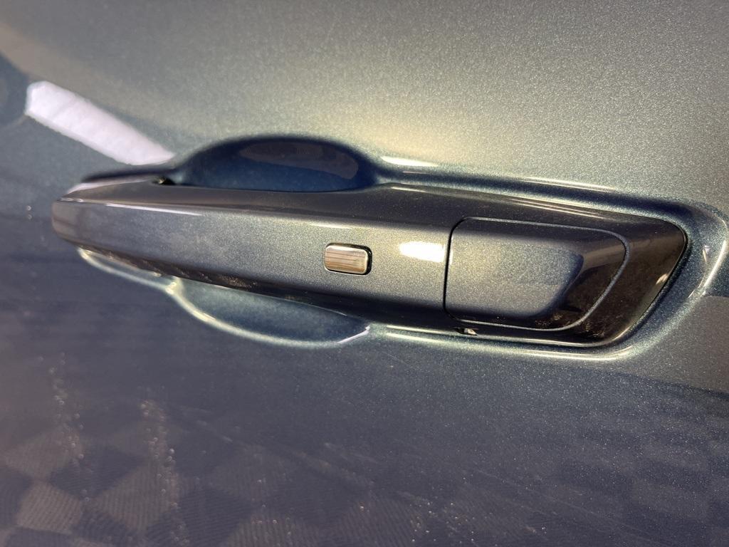 new 2026 Chevrolet Traverse car, priced at $46,093