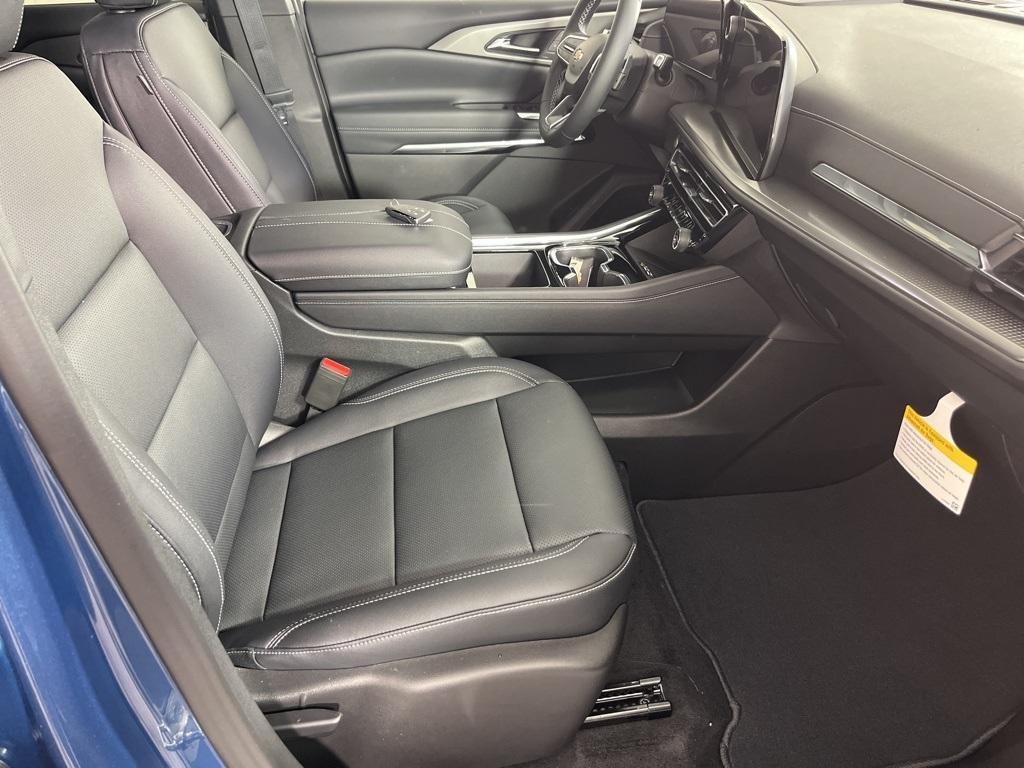 new 2026 Chevrolet Traverse car, priced at $46,093