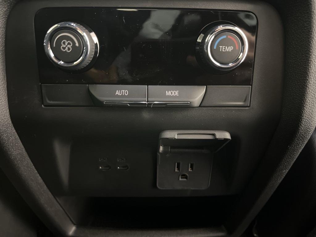 new 2026 Chevrolet Traverse car, priced at $46,093