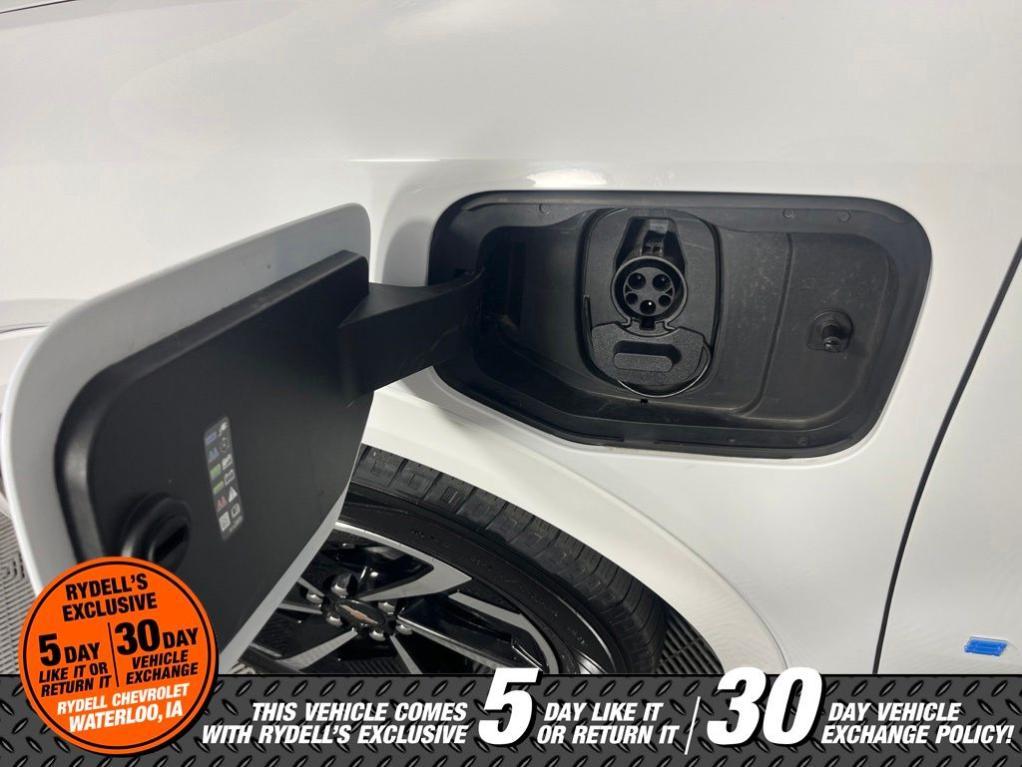 used 2024 Chevrolet Equinox EV car, priced at $28,491