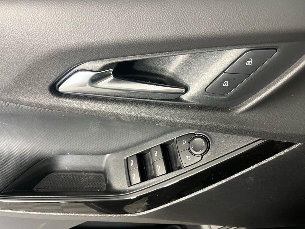 new 2026 Chevrolet Equinox car, priced at $36,884