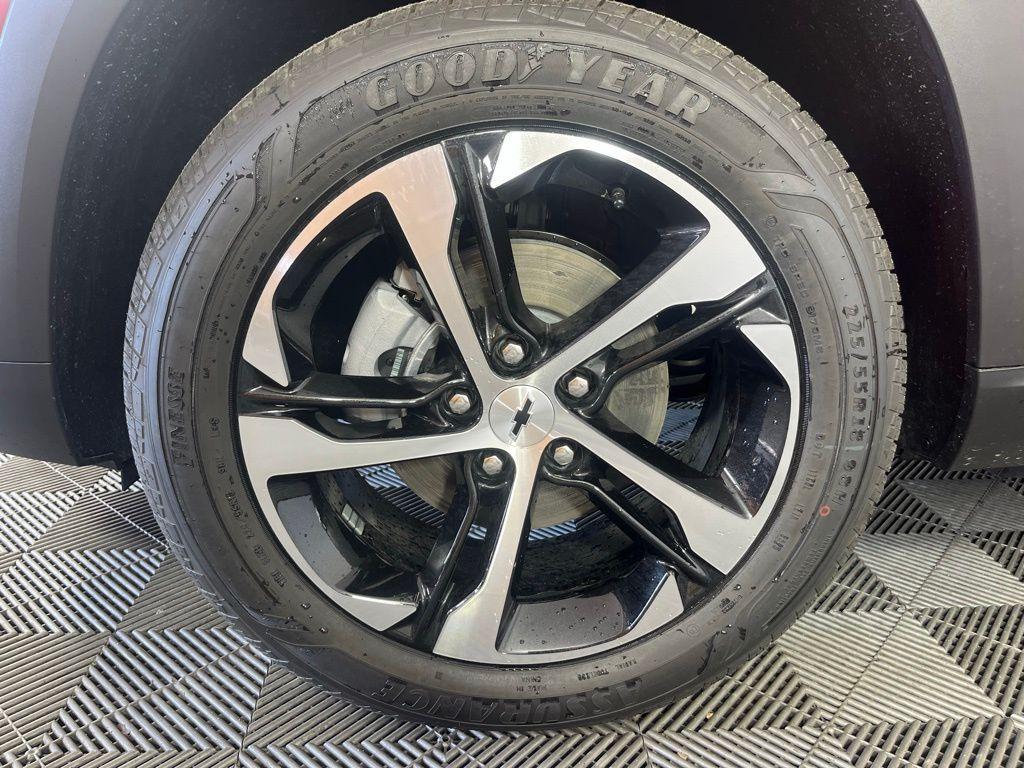 new 2026 Chevrolet Trax car, priced at $24,870