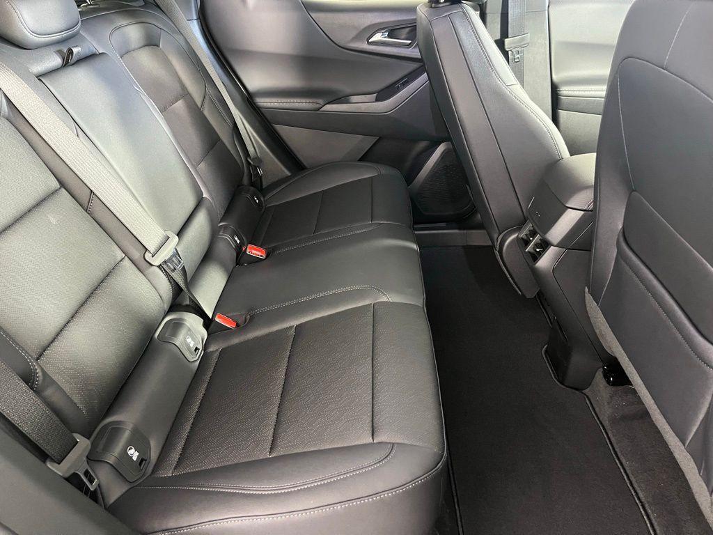 new 2026 Chevrolet Equinox car, priced at $35,827