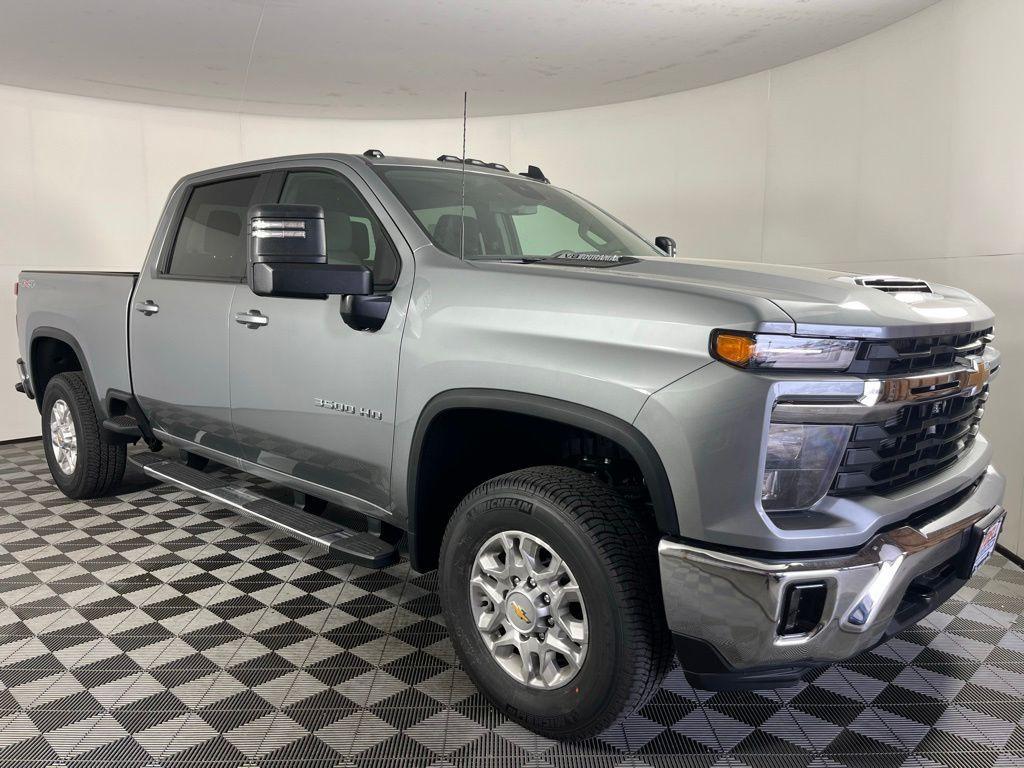 new 2026 Chevrolet Silverado 3500 car, priced at $71,740