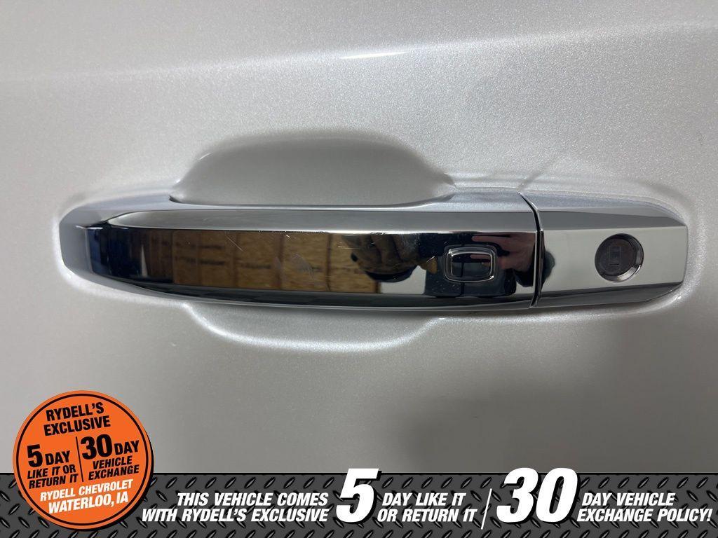 used 2021 Chevrolet Silverado 1500 car, priced at $38,995