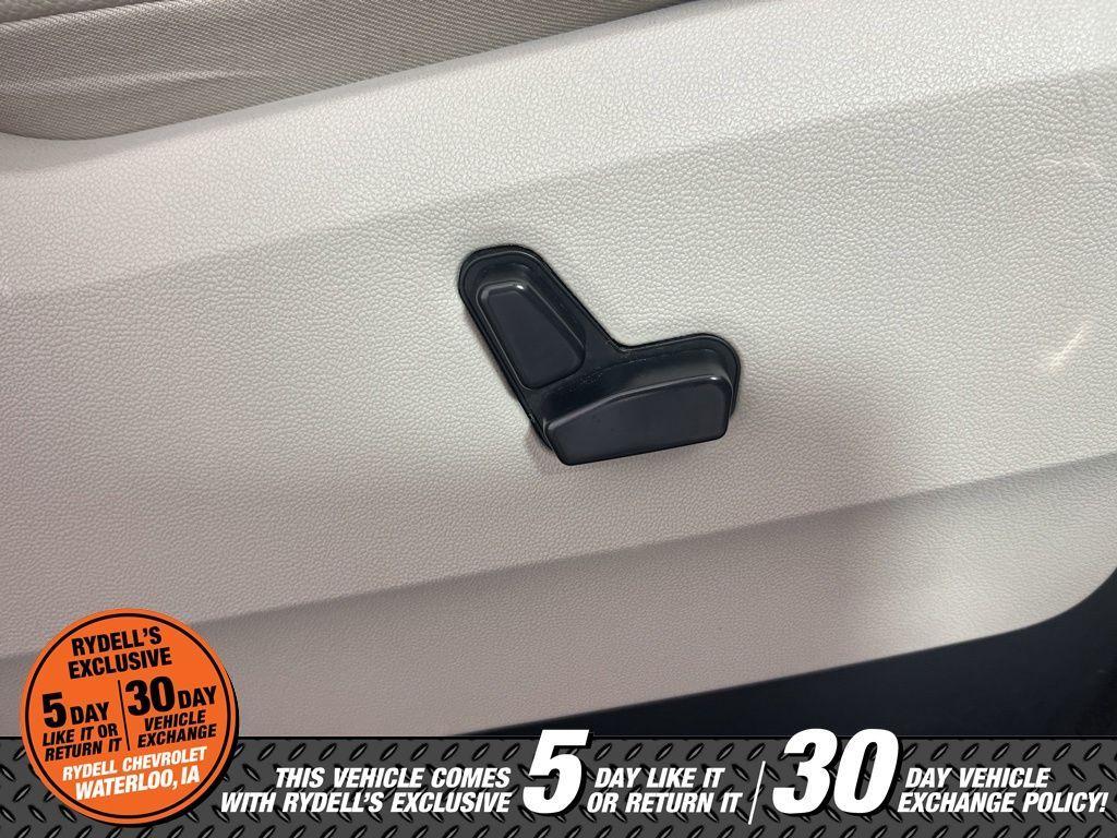 used 2014 Chrysler Town & Country car, priced at $8,991