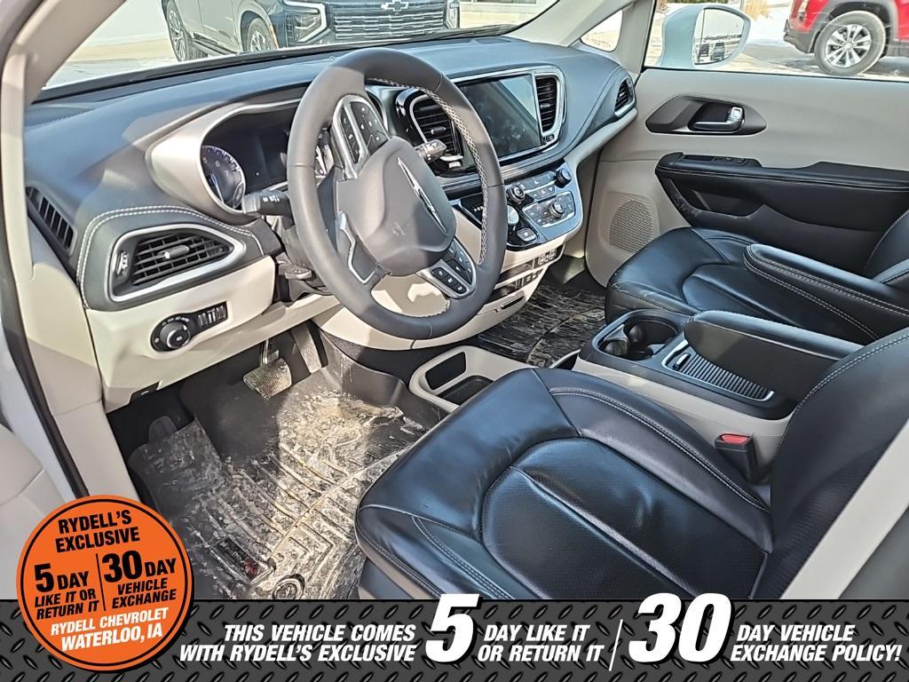 used 2022 Chrysler Pacifica car, priced at $27,991