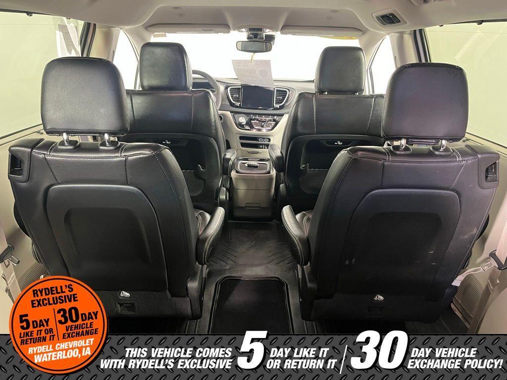 used 2022 Chrysler Pacifica car, priced at $27,992