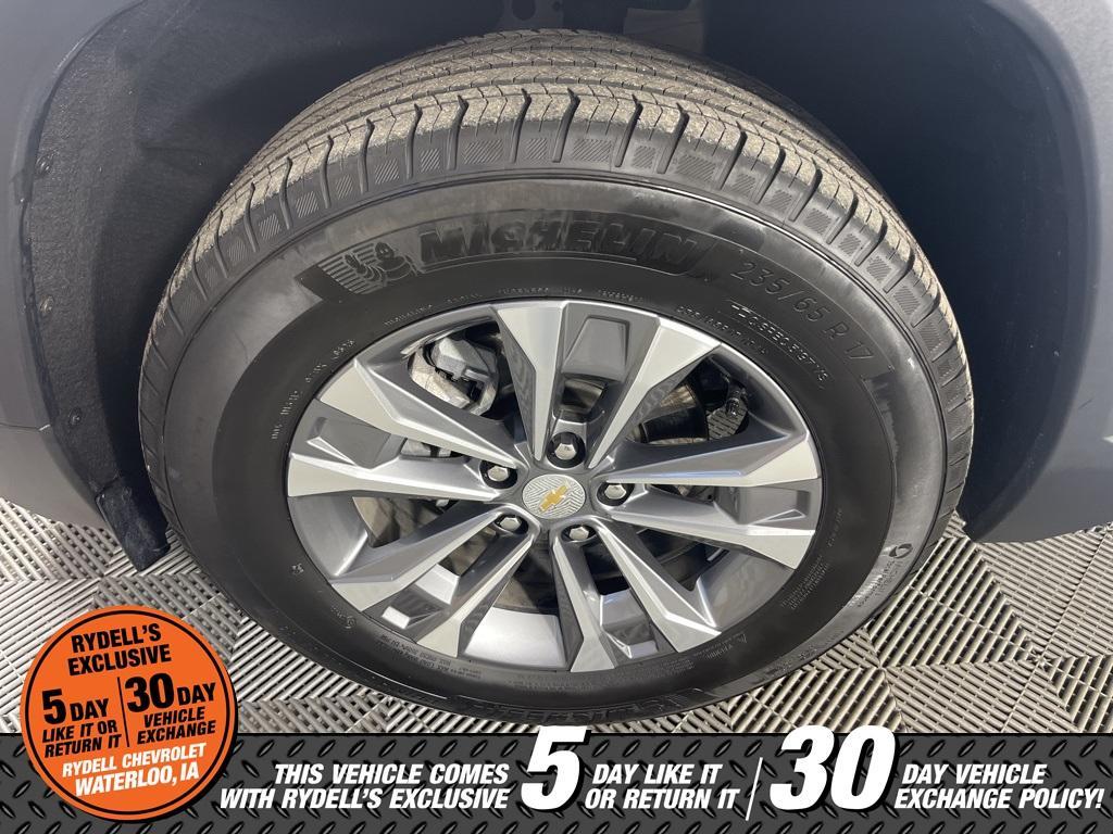 used 2025 Chevrolet Equinox car, priced at $28,591