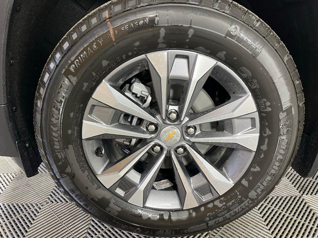 new 2026 Chevrolet Equinox car, priced at $35,417