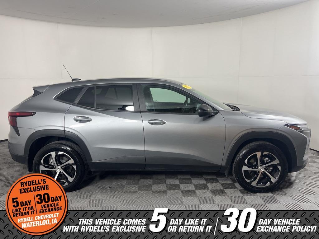 used 2025 Chevrolet Trax car, priced at $22,444