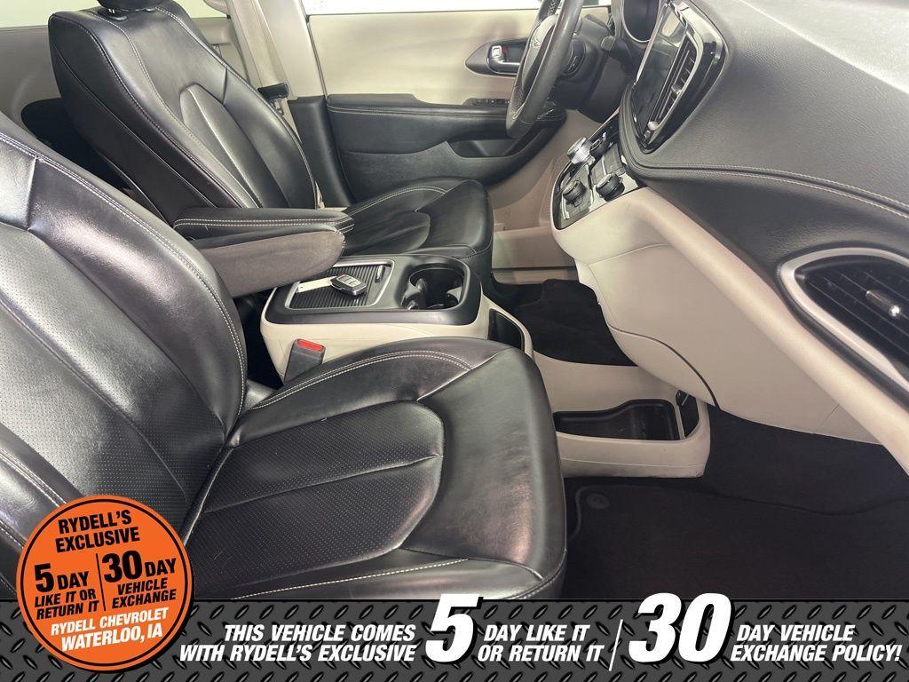 used 2023 Chrysler Pacifica car, priced at $23,991