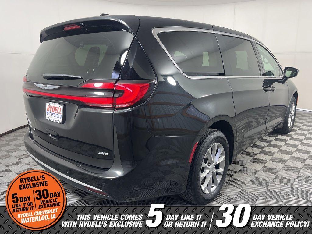 used 2023 Chrysler Pacifica car, priced at $23,991