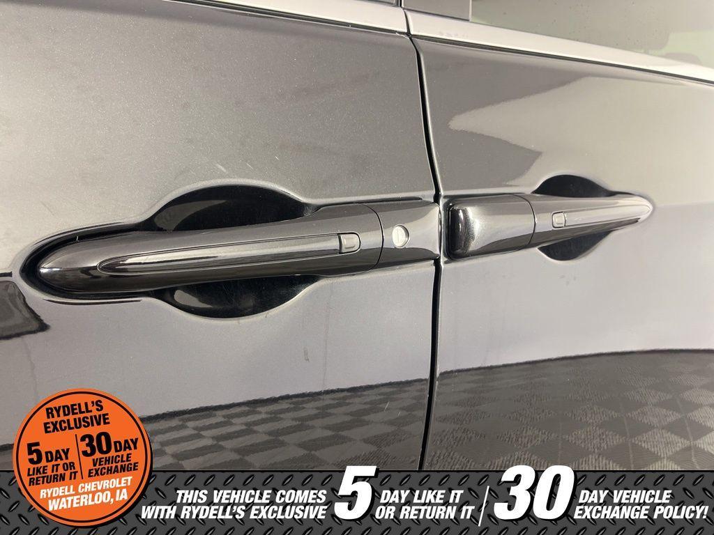 used 2023 Chrysler Pacifica car, priced at $23,991