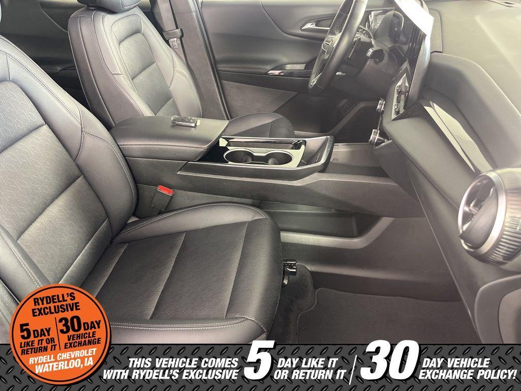 used 2025 Chevrolet Equinox car, priced at $29,991