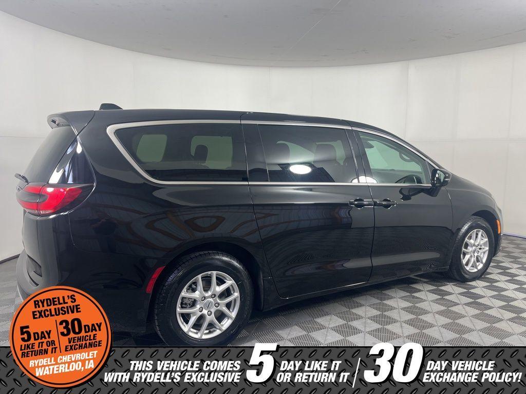 used 2024 Chrysler Pacifica car, priced at $28,662