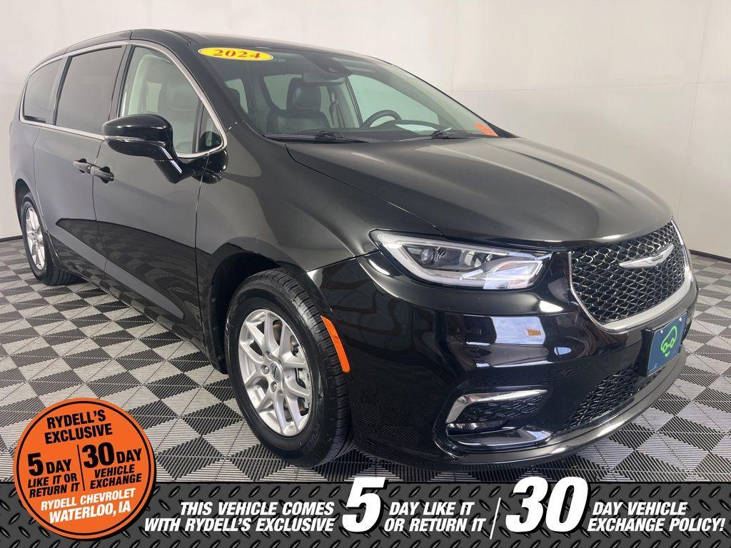 used 2024 Chrysler Pacifica car, priced at $28,662