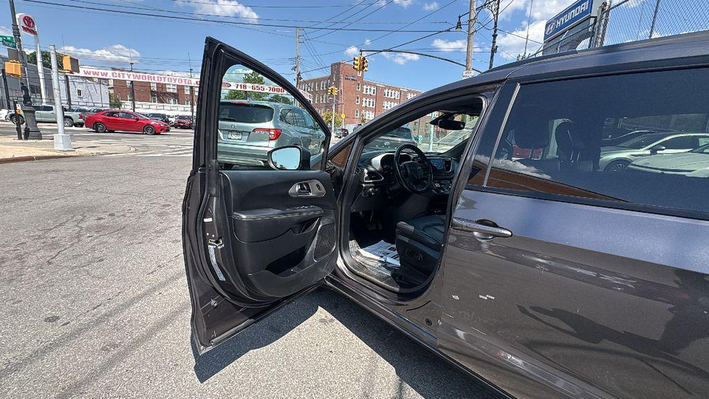 used 2020 Chrysler Pacifica car, priced at $25,170