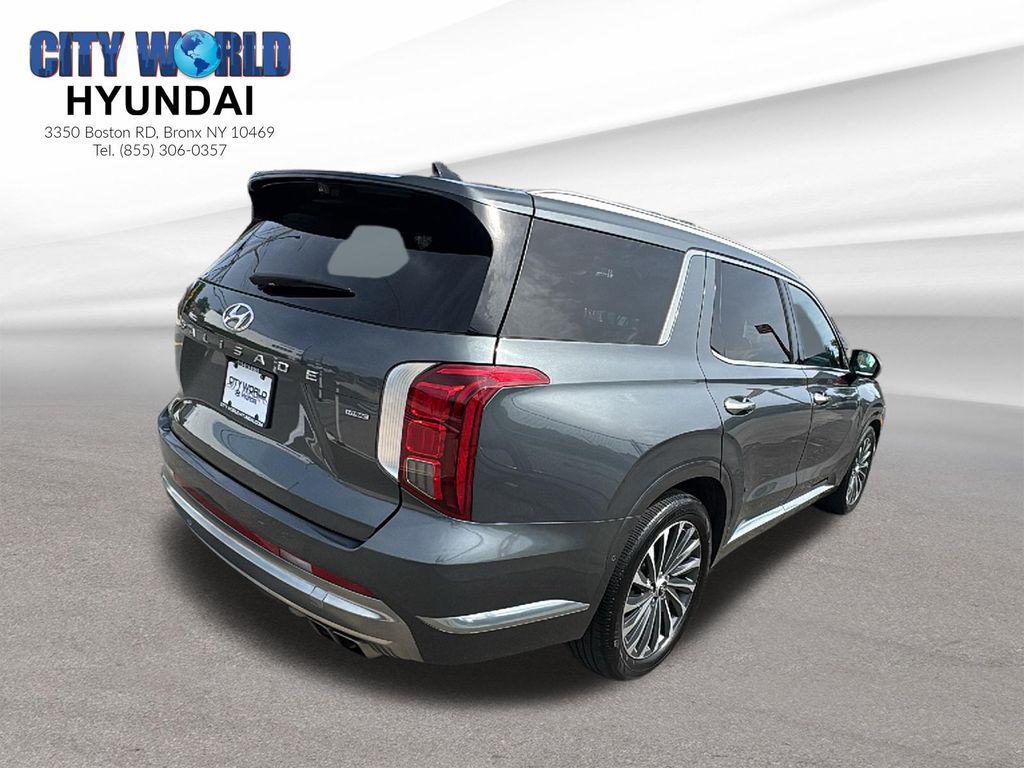 used 2024 Hyundai Palisade car, priced at $37,056