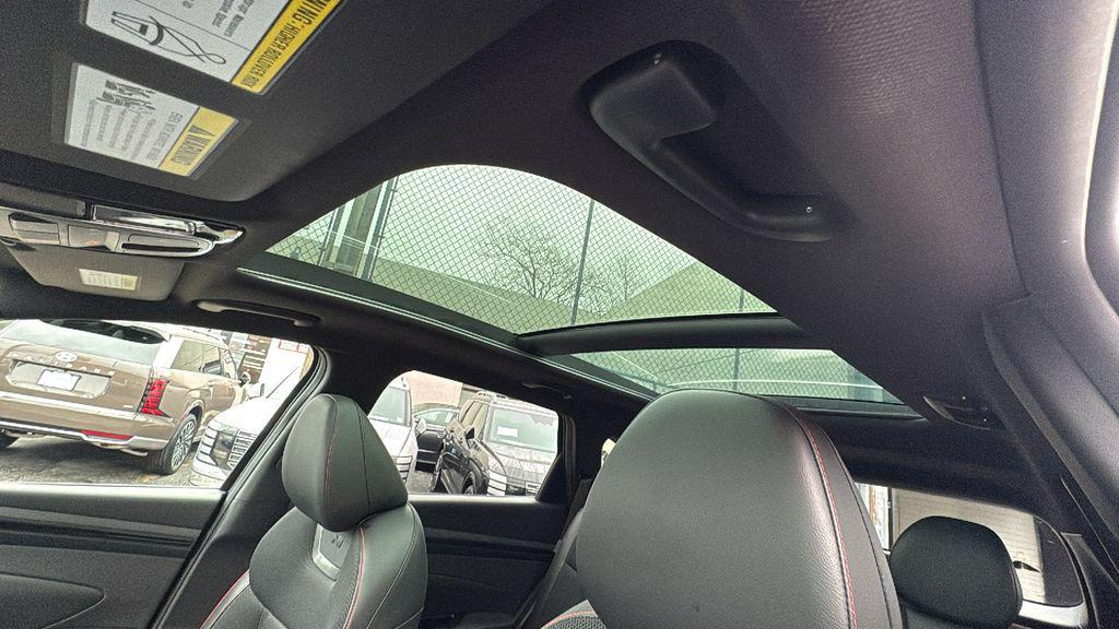 used 2024 Hyundai TUCSON Hybrid car, priced at $27,994