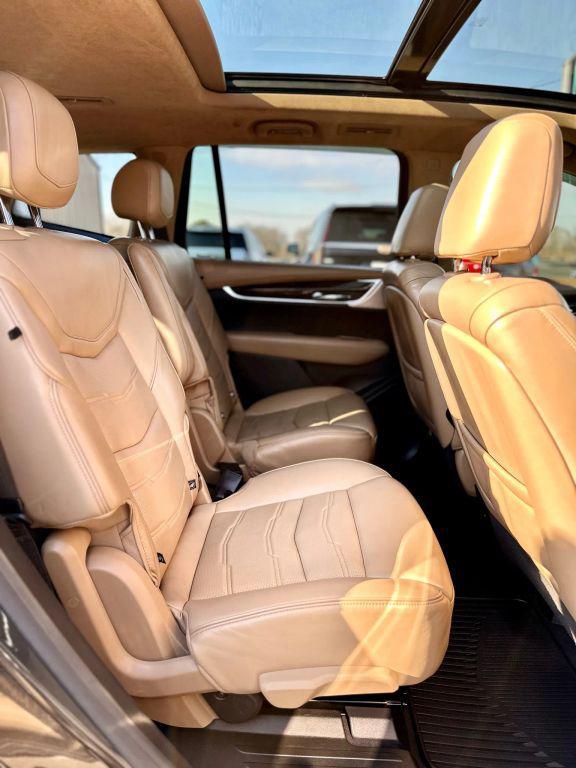 used 2020 Cadillac XT6 car, priced at $23,900