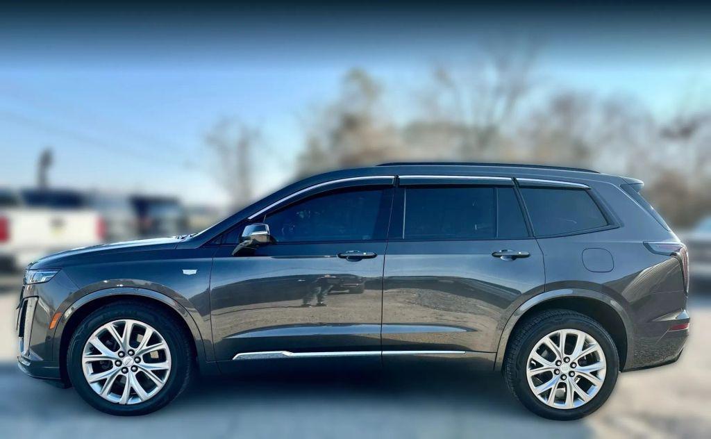 used 2020 Cadillac XT6 car, priced at $23,900